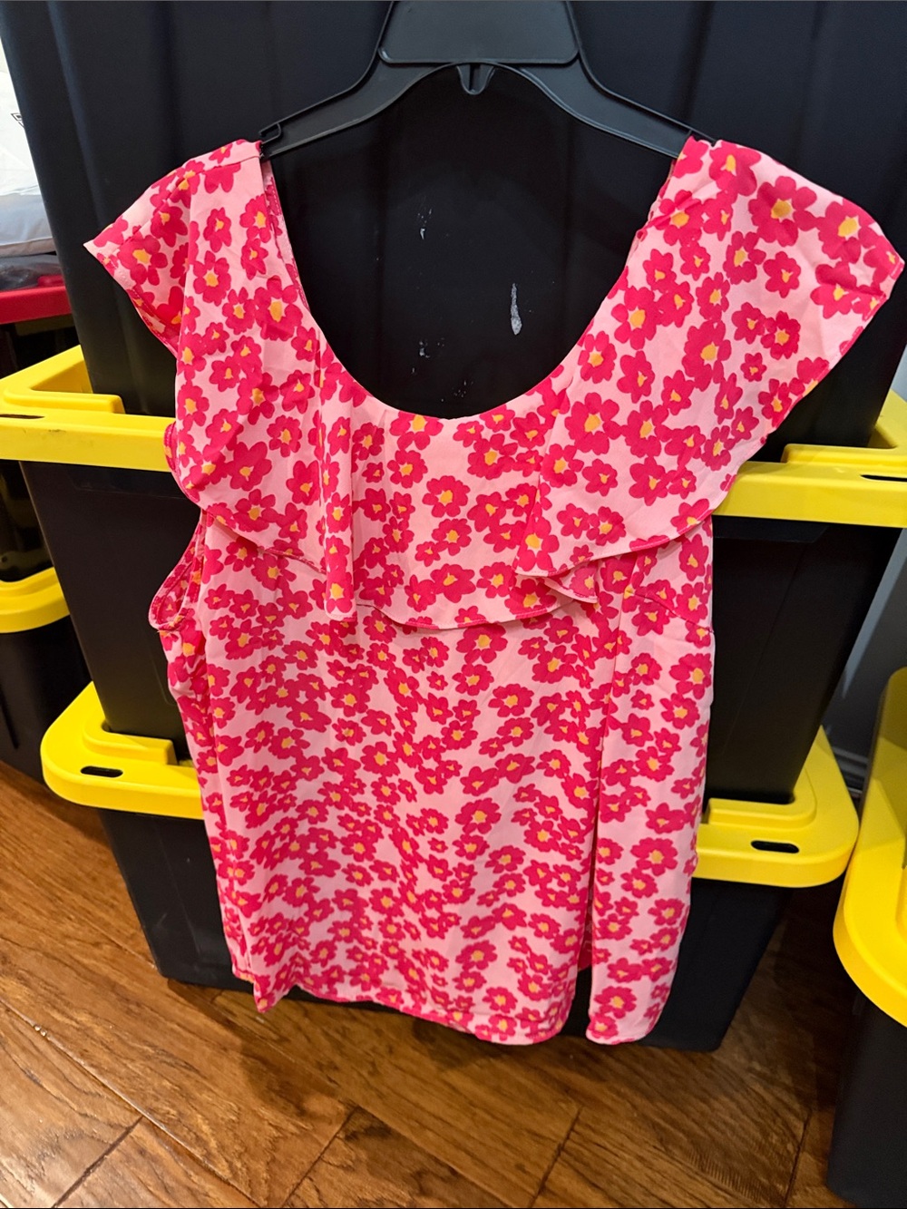 Emily Wonder Women's Pink Floral Ruffle Tank Top